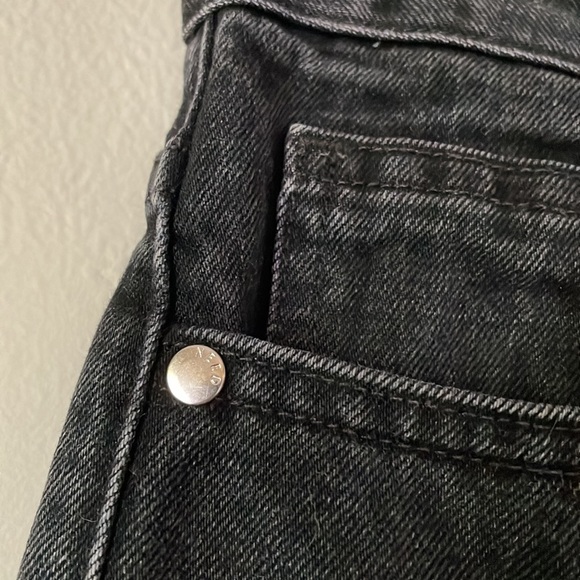 NEED SUPPLY Pen Fit High Rise Relaxed Straight Leg Jeans in Broken Black - Picture 10 of 16